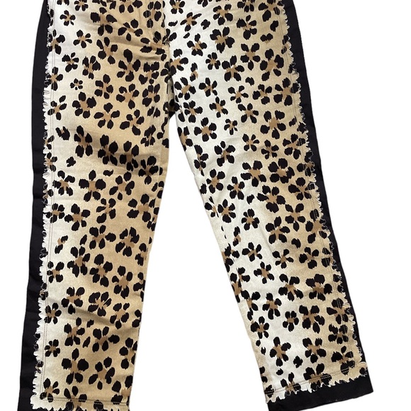 MOSCHINO JEANS waist is 16 1/2 and length is 33 - Picture 5 of 6